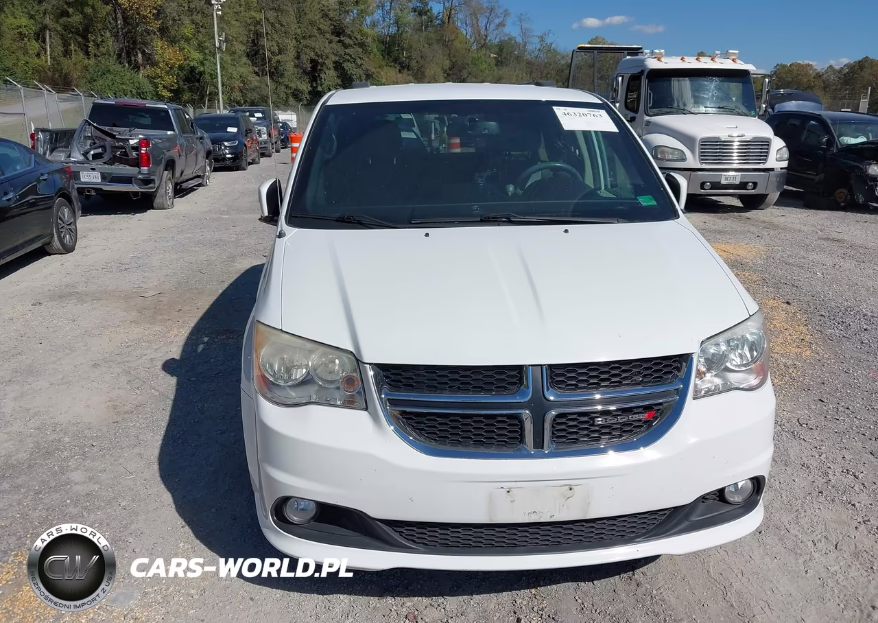 2018 Dodge Grand Caravan Sxt VIN:2C4RDGCGXJR266145 - 12