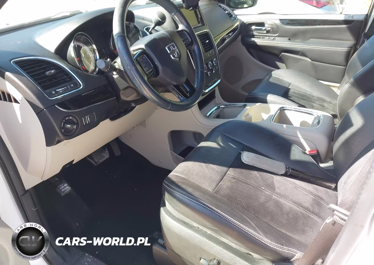 2018 Dodge Grand Caravan Sxt VIN:2C4RDGCGXJR266145 - 5