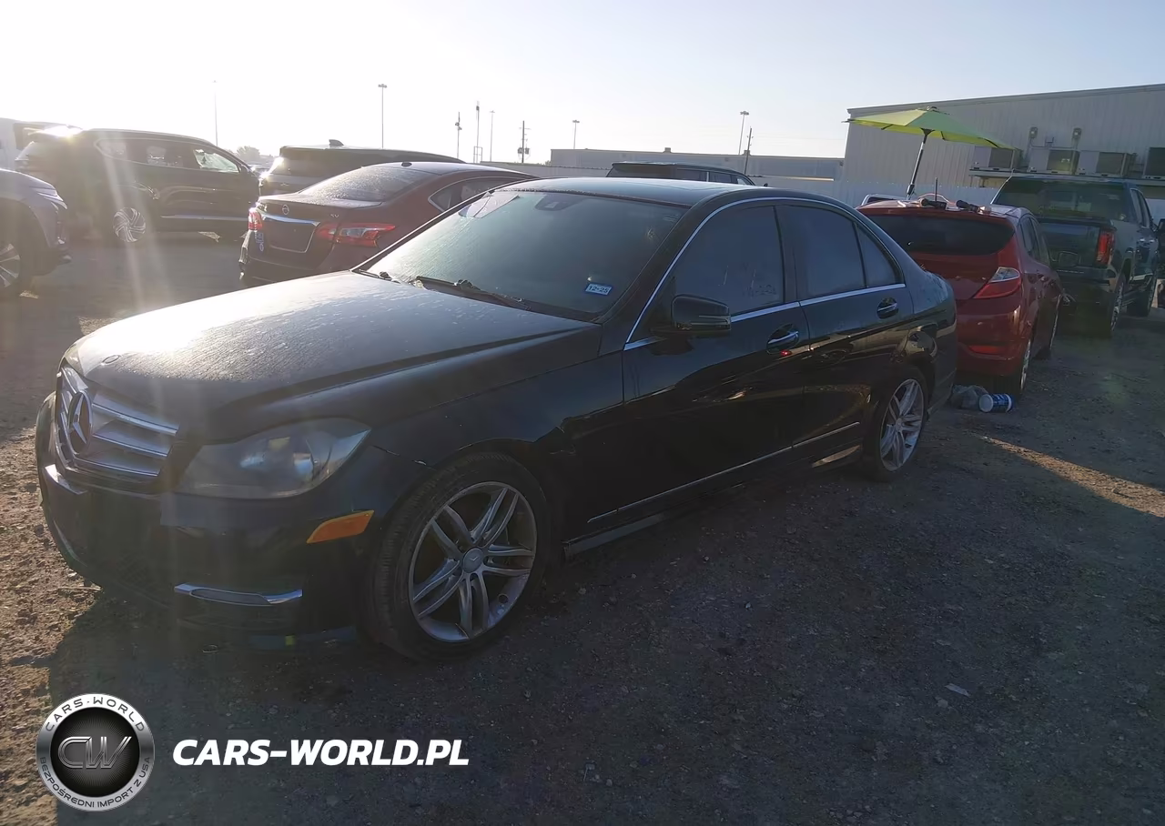 2013 Mercedes-Benz C 250 Sport VIN:WDDGF4HB9DR241914 - 2