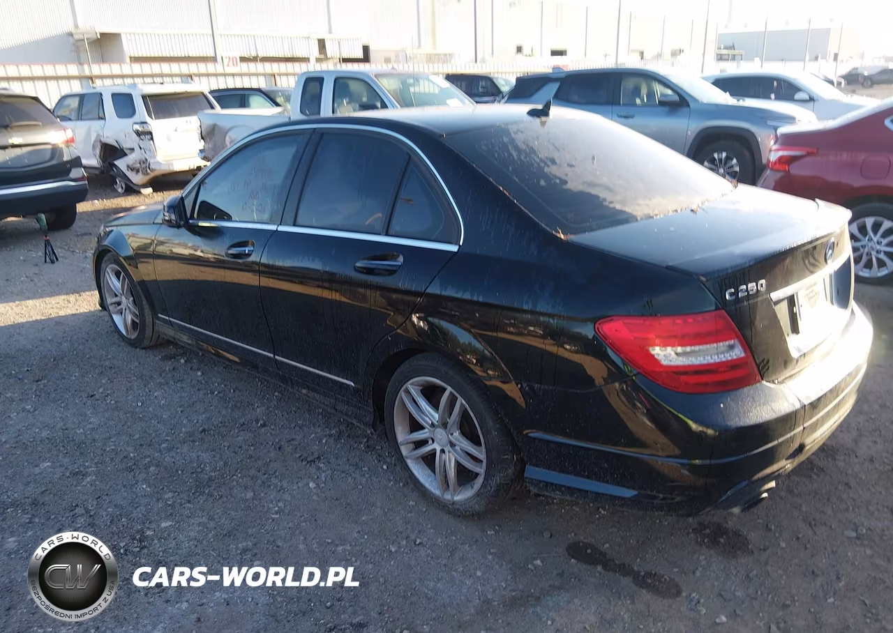 2013 Mercedes-Benz C 250 Sport VIN:WDDGF4HB9DR241914 - 3