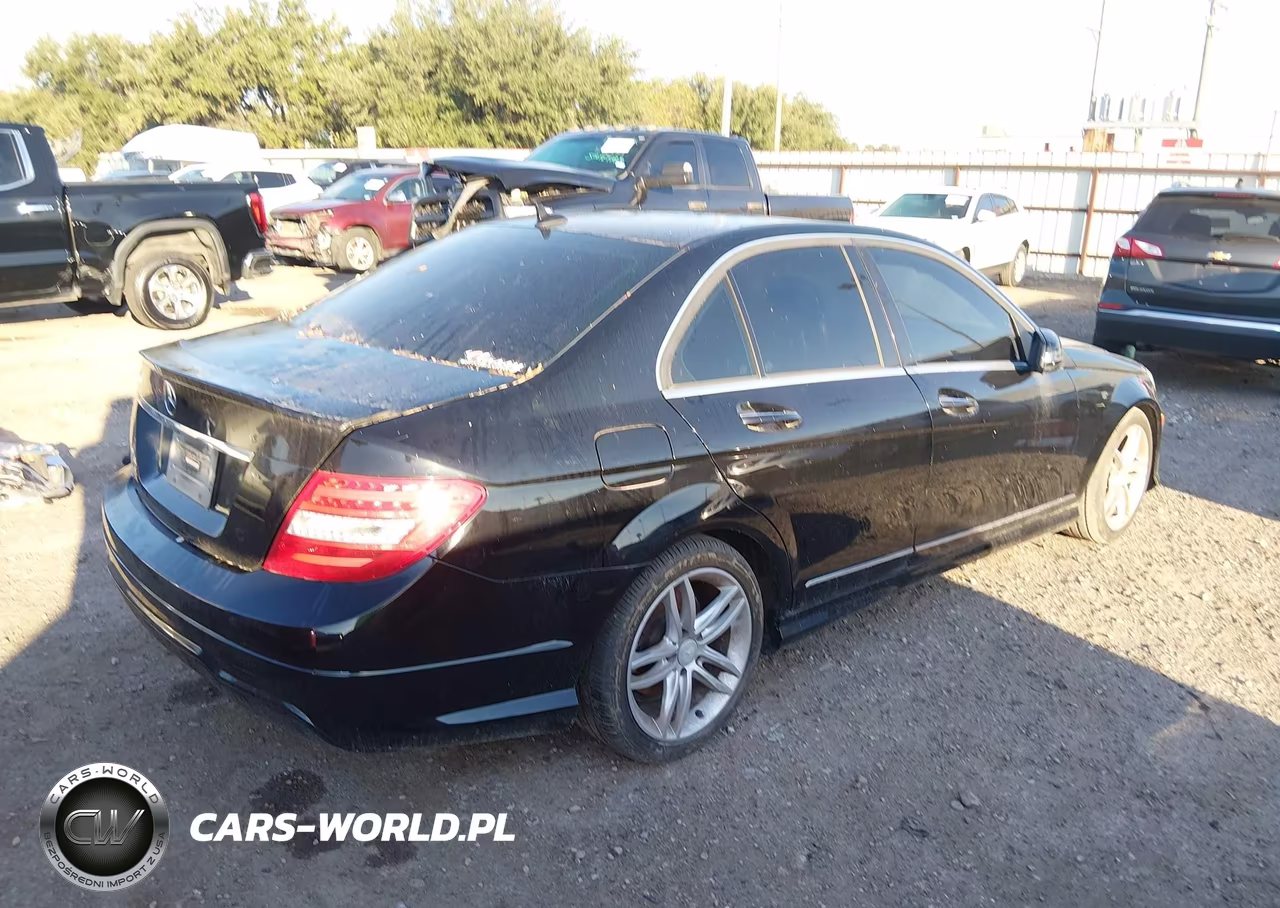 2013 Mercedes-Benz C 250 Sport VIN:WDDGF4HB9DR241914 - 4