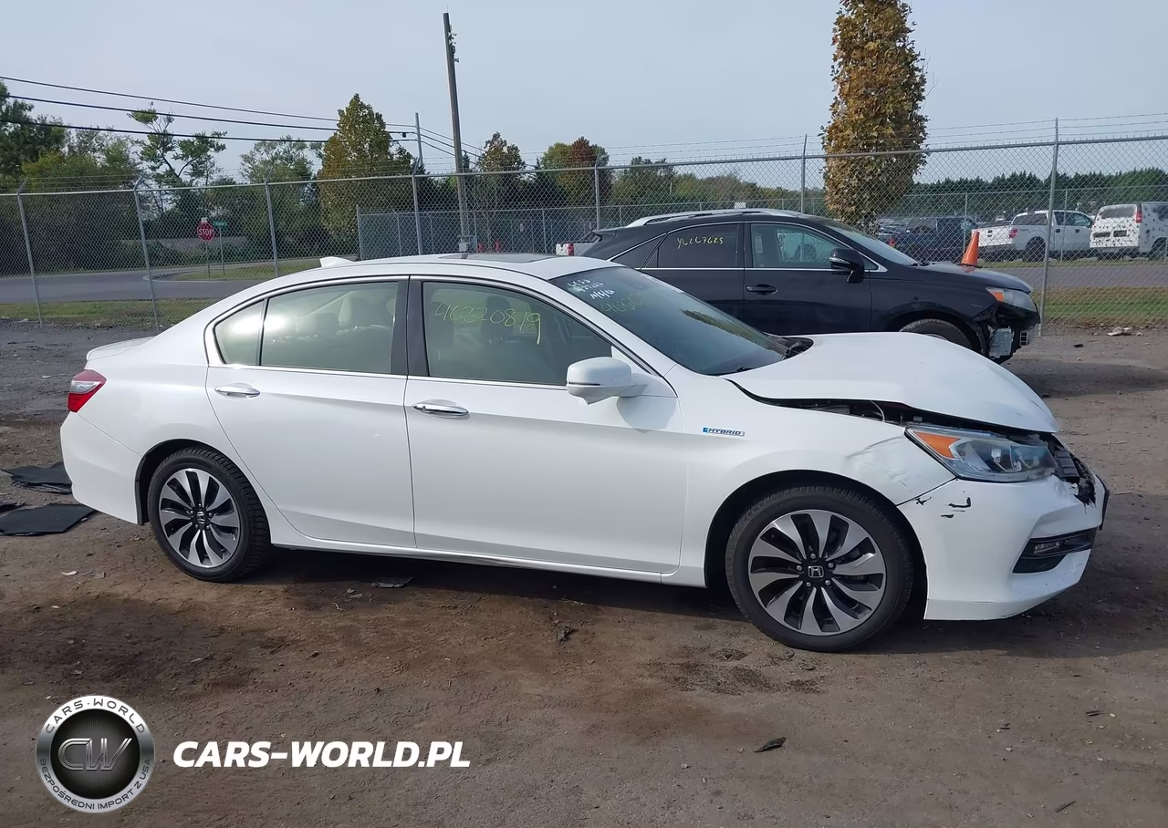 2017 Honda Accord Hybrid Ex-L VIN:JHMCR6F5XHC027045 - 13