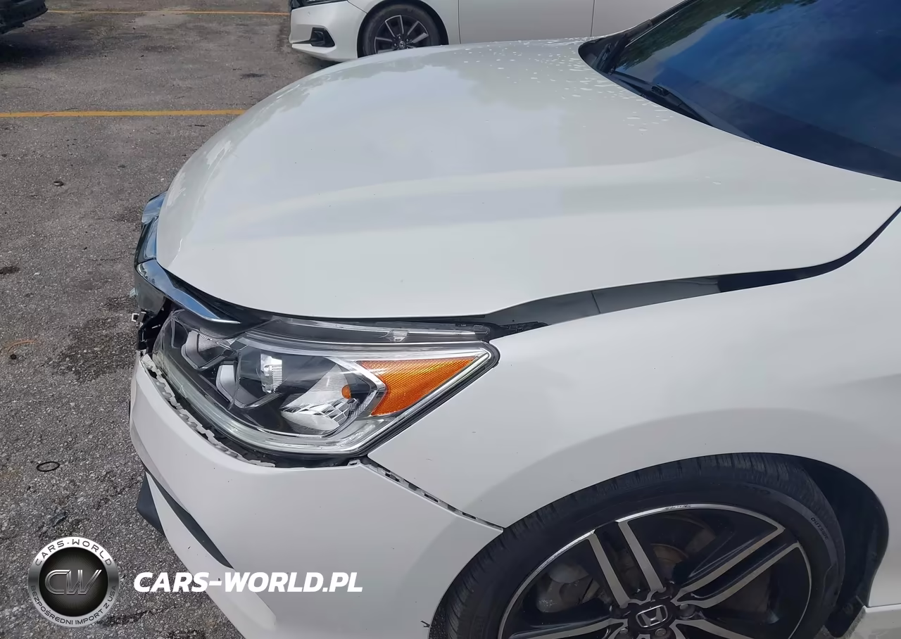 2016 Honda Accord Sport VIN:1HGCR2F58GA185700 - 6