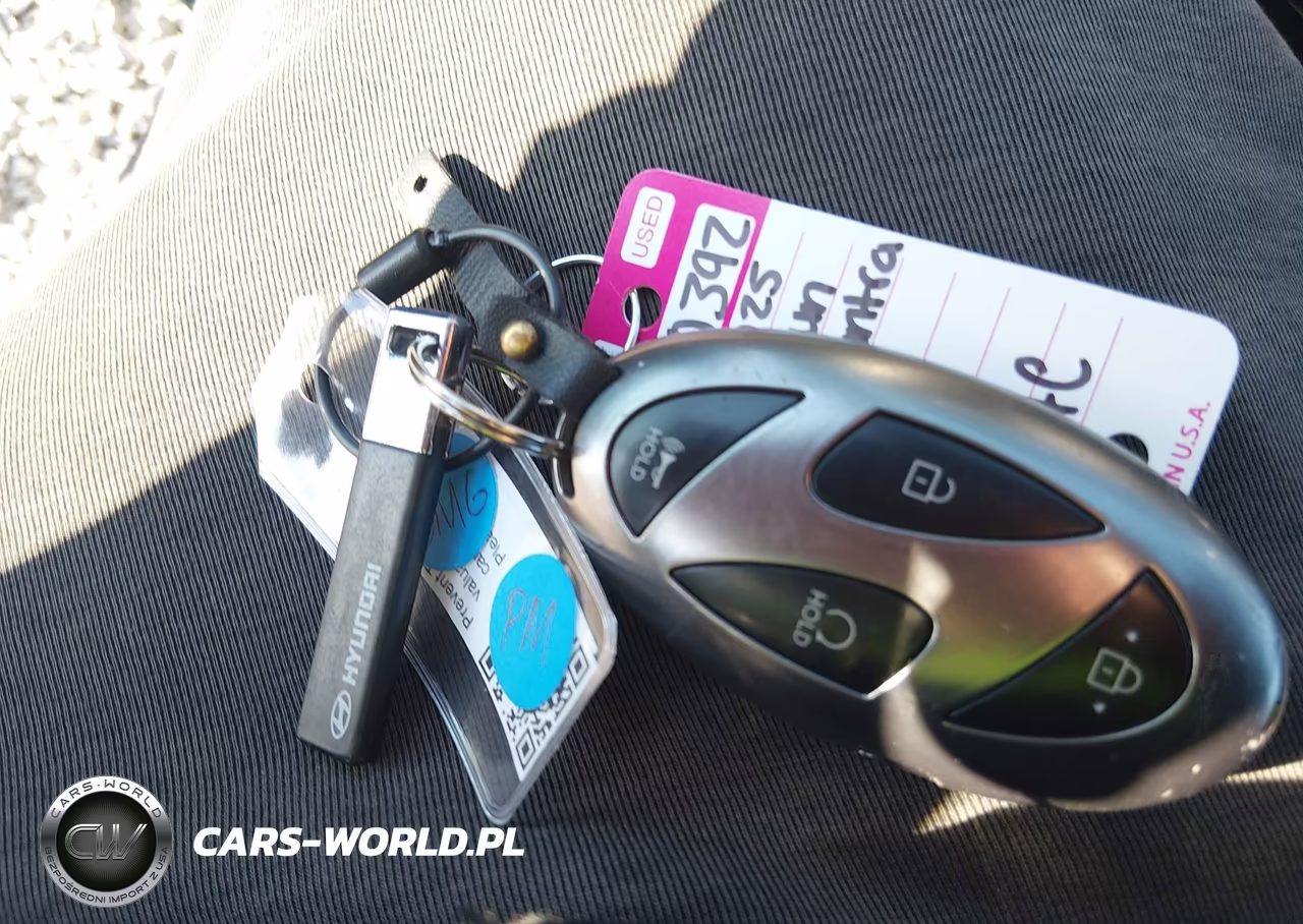 2025 Hyundai Elantra Sel Convenience VIN:KMHLS4DG8SU936624 - 11