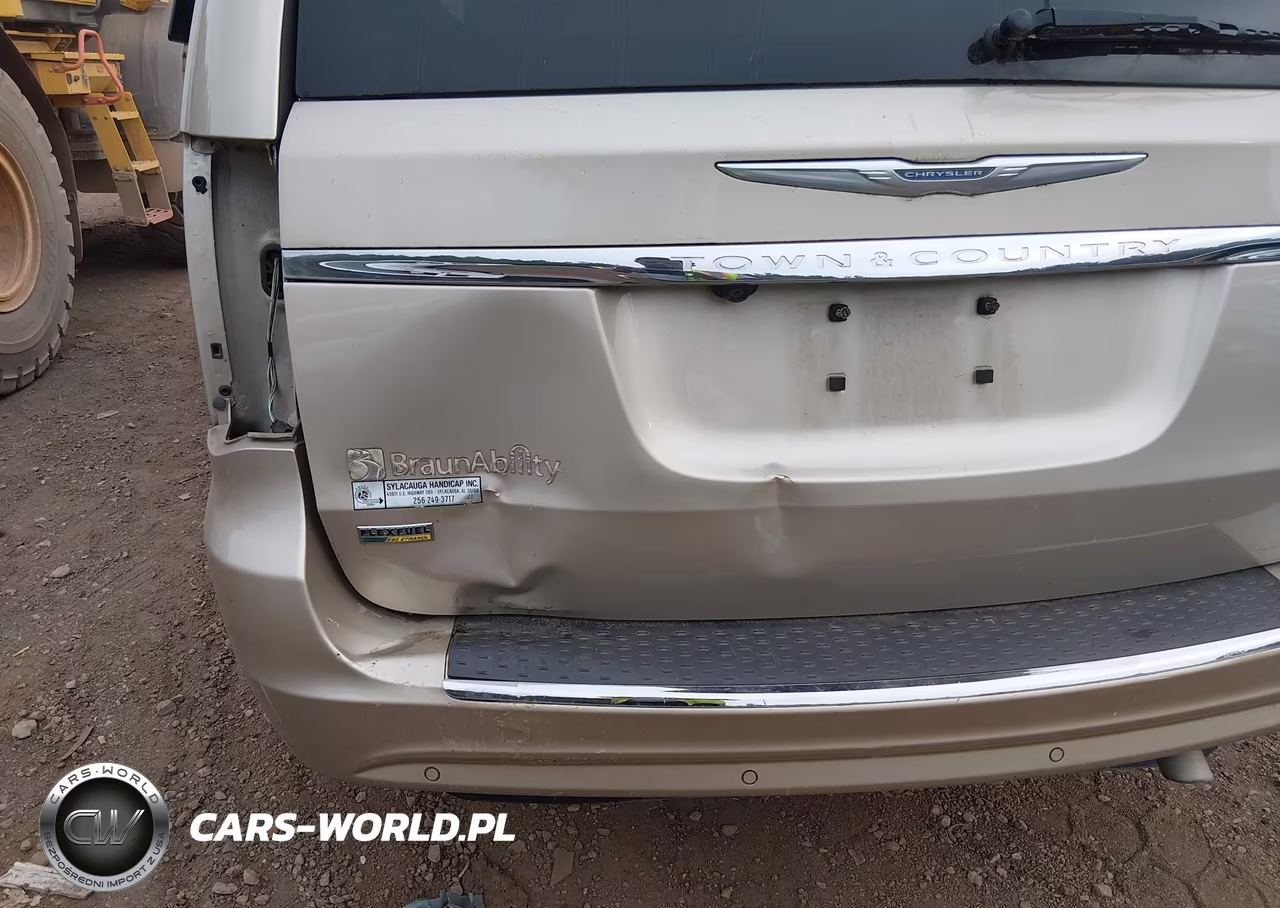 2013 Chrysler Town & Country Touring VIN:2C4RC1BG0DR630921 - 15