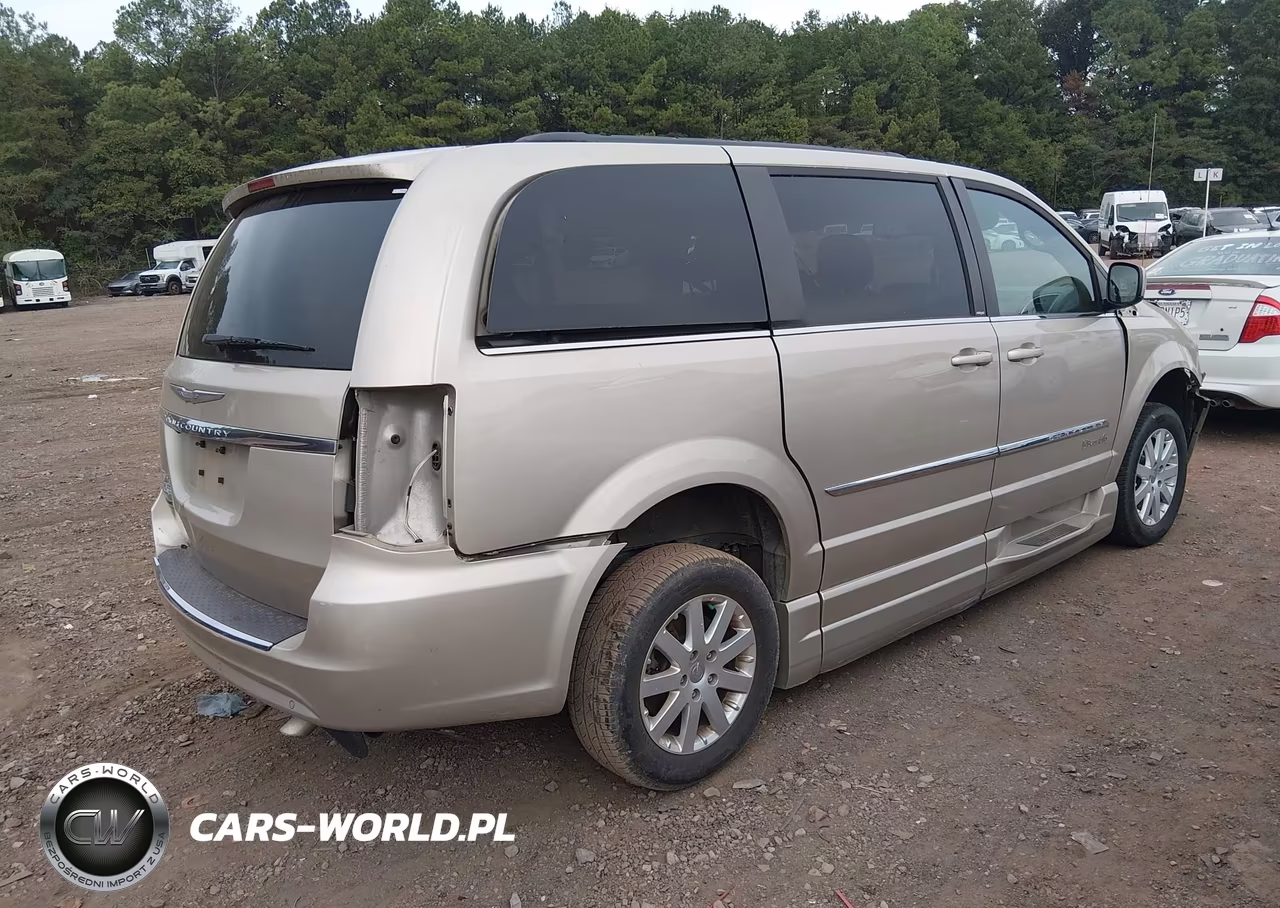 2013 Chrysler Town & Country Touring VIN:2C4RC1BG0DR630921 - 4