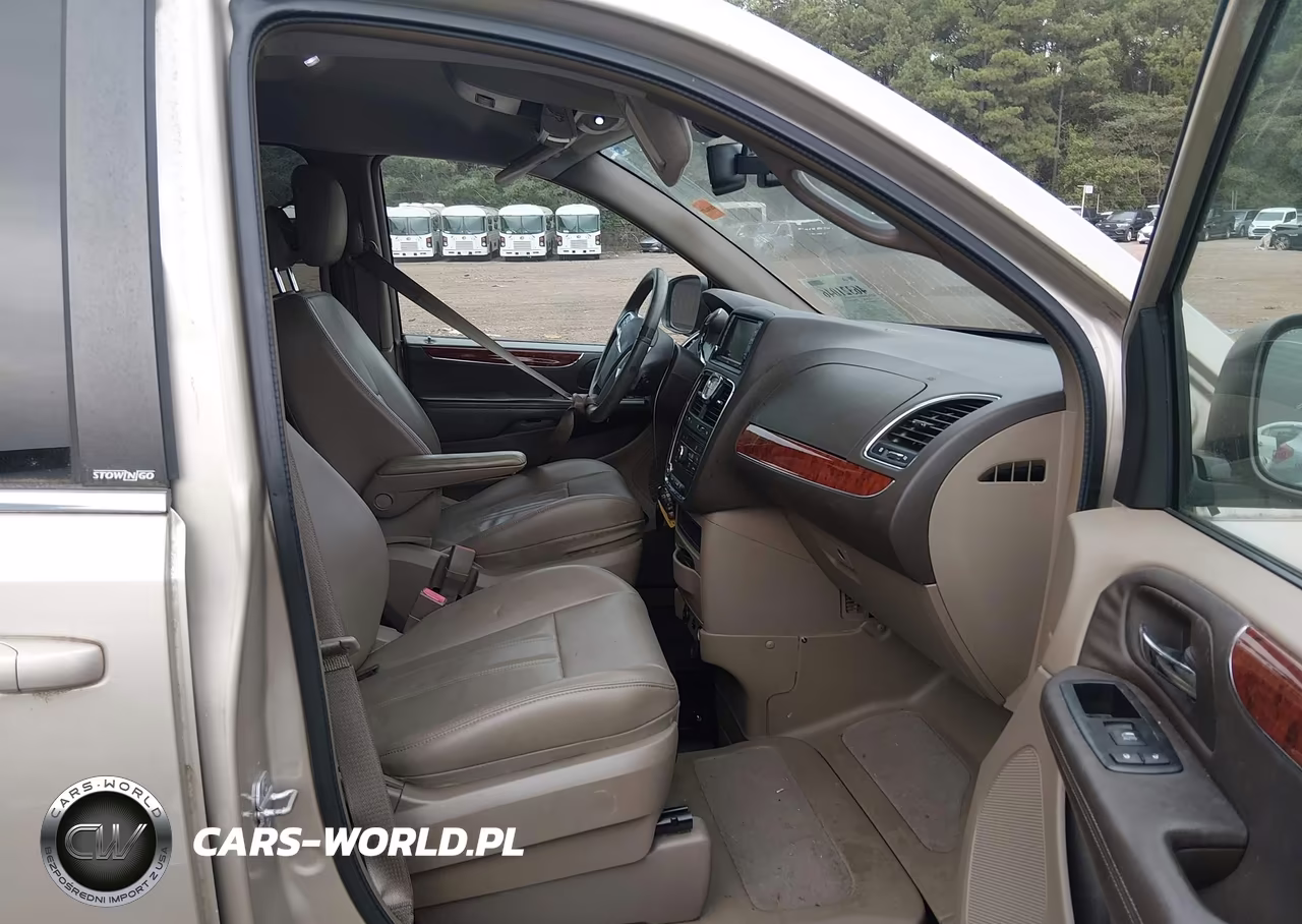 2013 Chrysler Town & Country Touring VIN:2C4RC1BG0DR630921 - 5