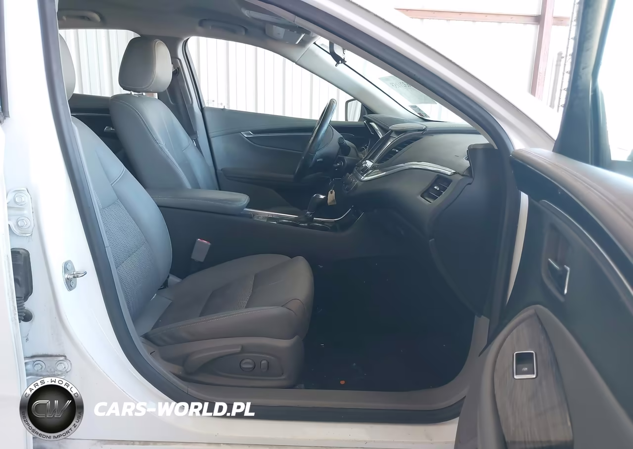 2017 Chevrolet Impala 1Lt VIN:2G1105SA2H9137832 - 5