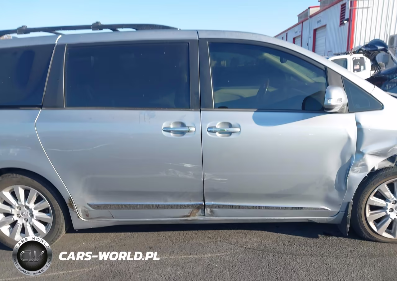 2014 Toyota Sienna Limited V6 7 Passenger VIN:5TDYK3DC7ES499452 - 13