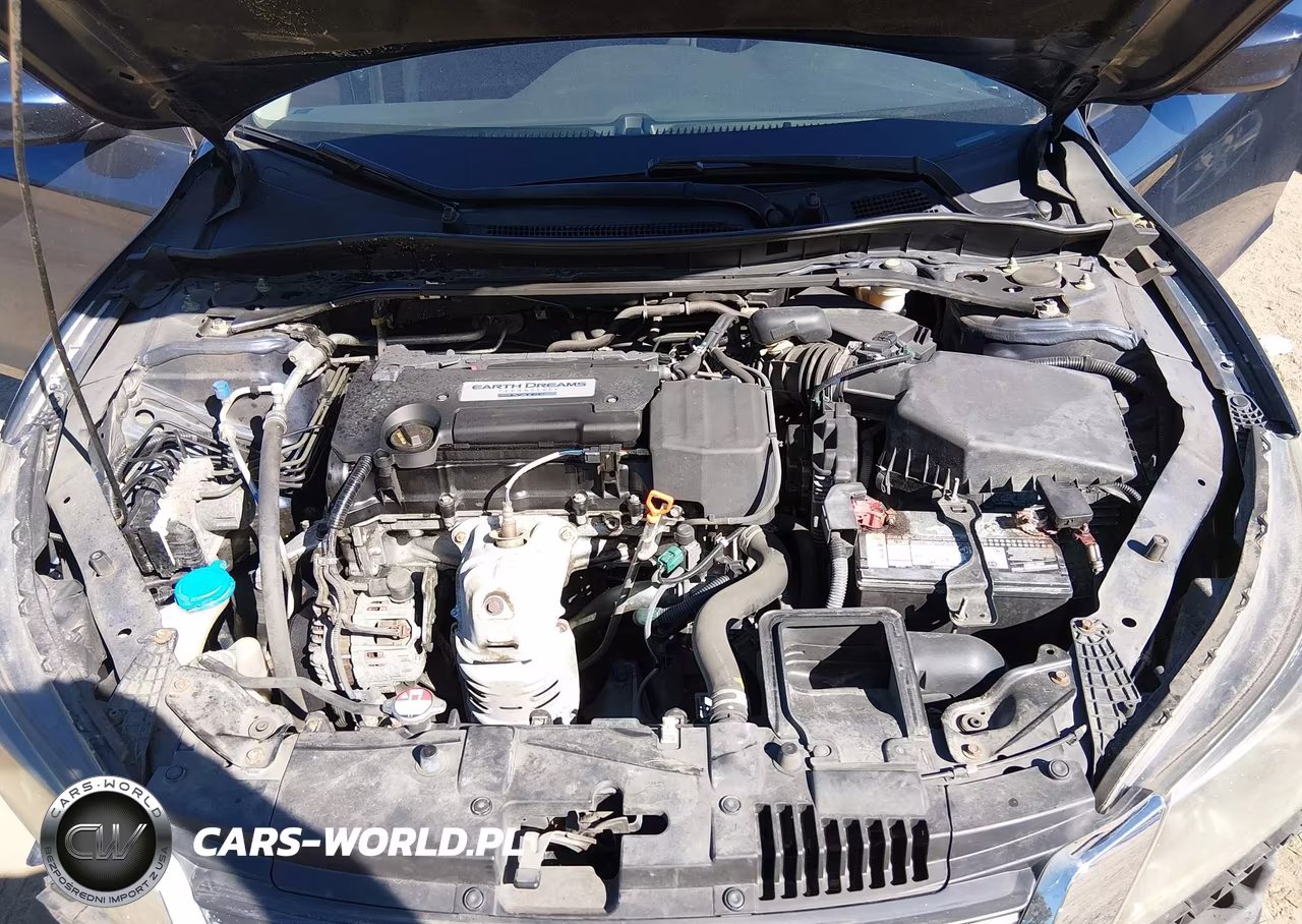 2015 Honda Accord Sport VIN:1HGCR2F59FA075835 - 10