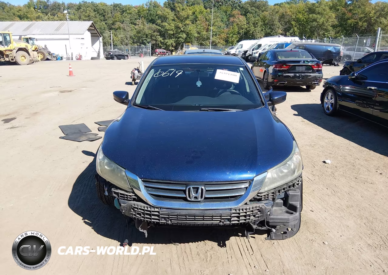 2015 Honda Accord Sport VIN:1HGCR2F59FA075835 - 13