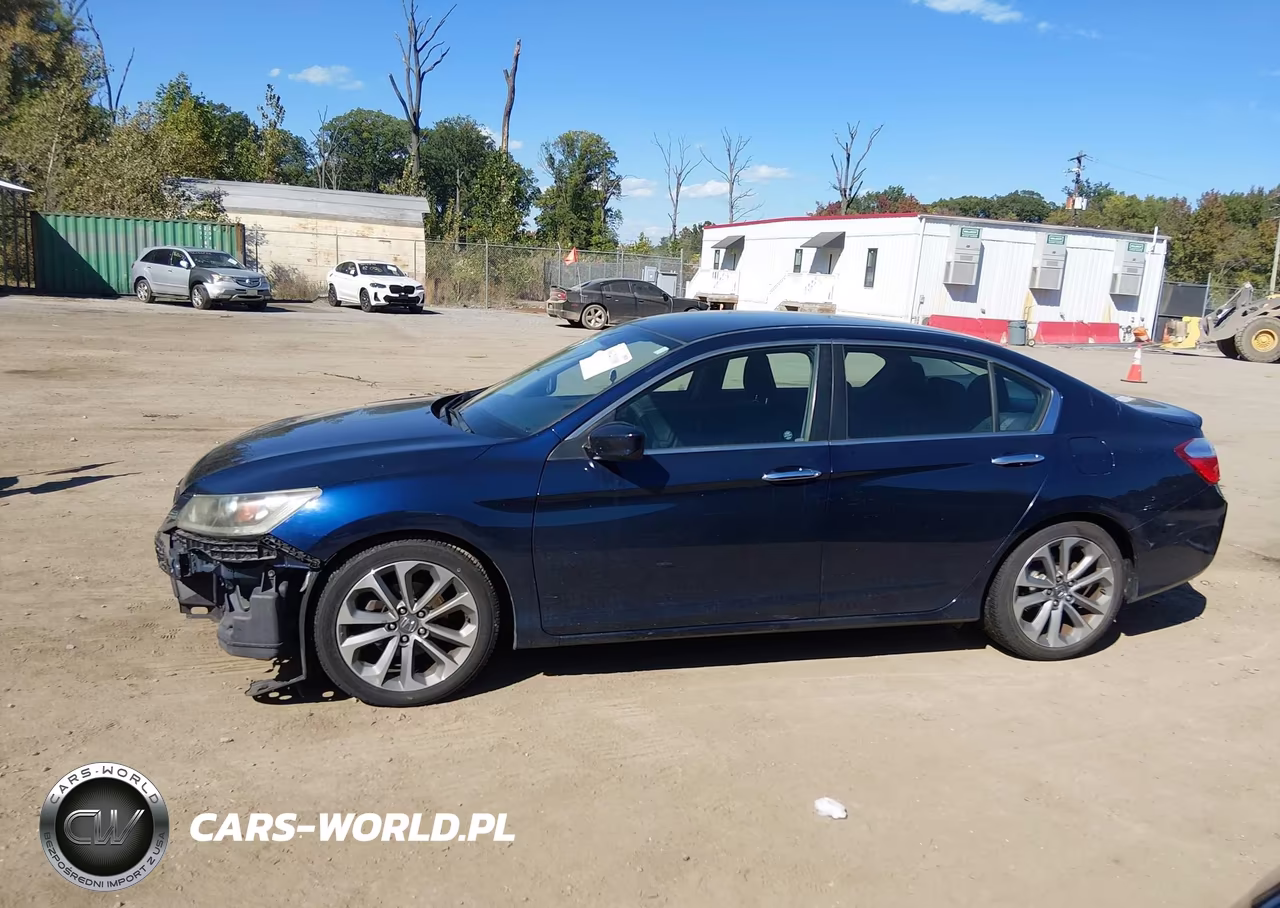 2015 Honda Accord Sport VIN:1HGCR2F59FA075835 - 15