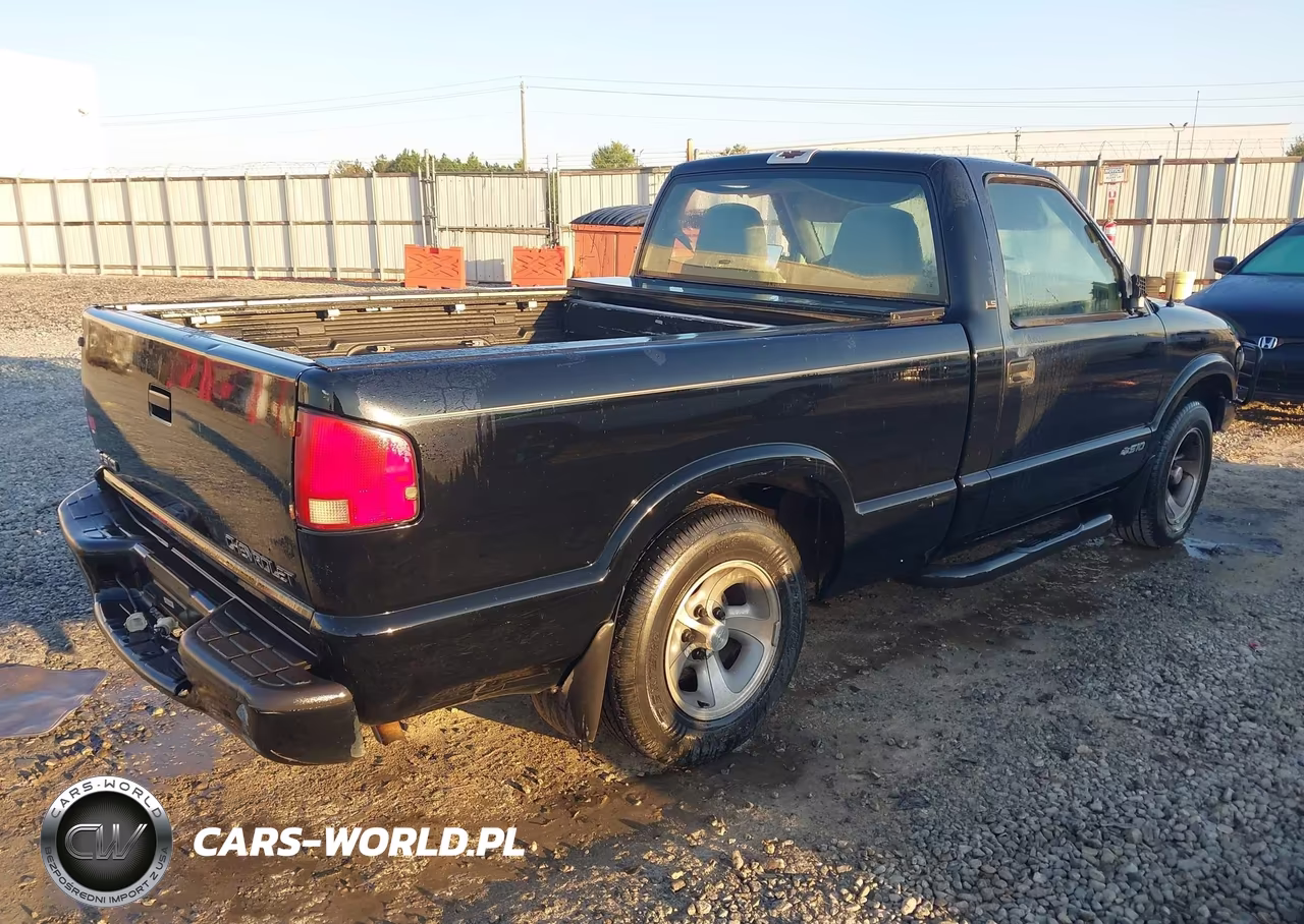 2000 Chevrolet S-10 Ls VIN:1GCCS1449YK113259 - 4