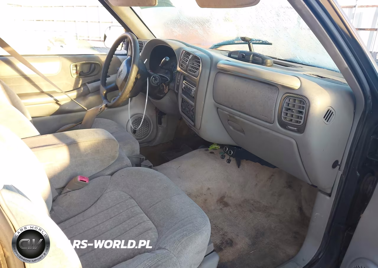 2000 Chevrolet S-10 Ls VIN:1GCCS1449YK113259 - 5