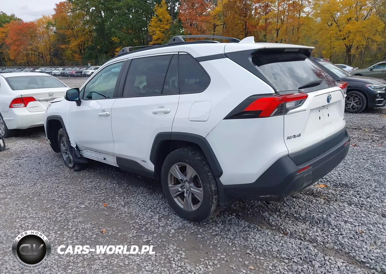 2022 Toyota Rav4 Hybrid Xle VIN:4T3RWRFV3NU061150 - 3