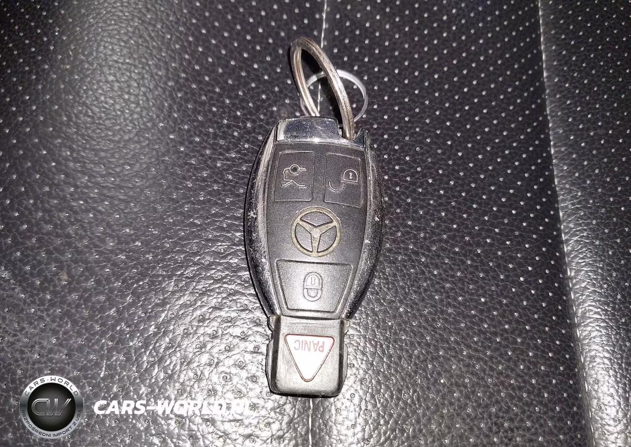 2015 Mercedes-Benz C 250 VIN:WDDGJ4HB8FG371275 - 11