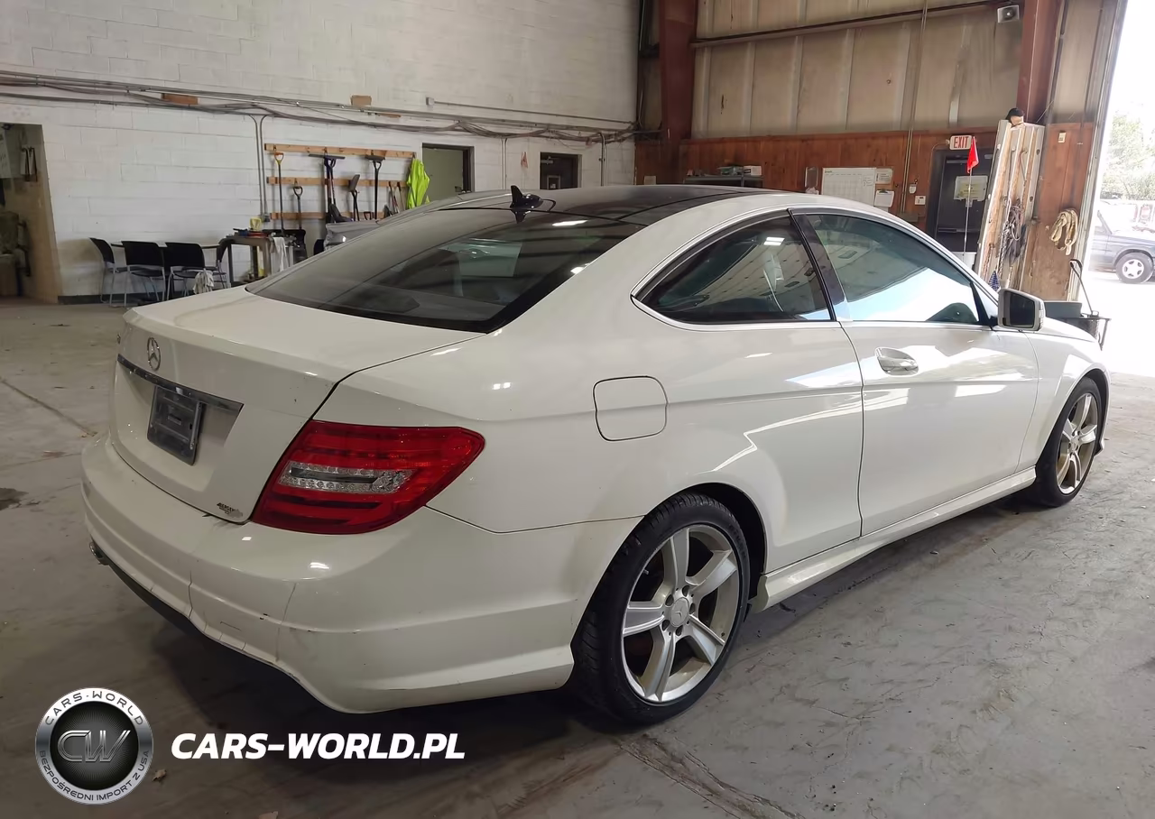 2015 Mercedes-Benz C 250 VIN:WDDGJ4HB8FG371275 - 4