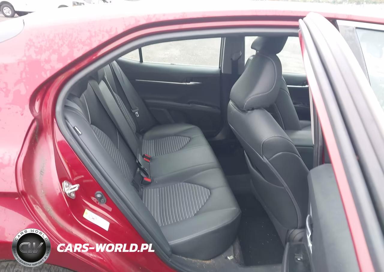 2018 Toyota Camry Se VIN:4T1B11HK0JU617468 - 8