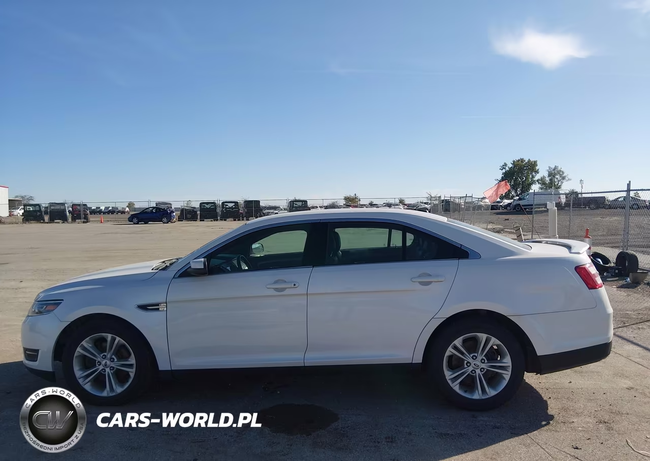 2019 Ford Taurus Sel VIN:1FAHP2E8XKG105685 - 14