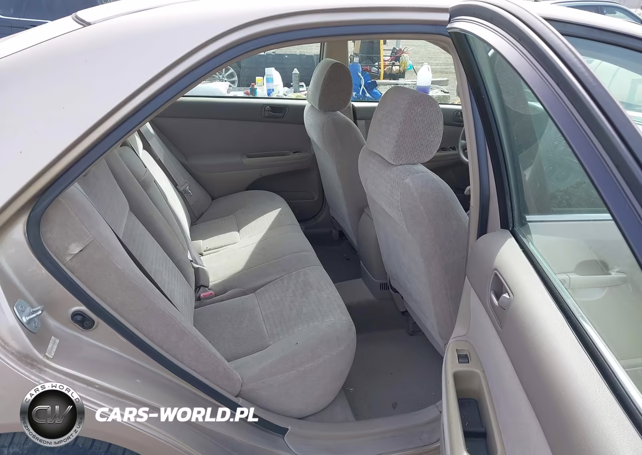 2002 Toyota Camry Le VIN:4T1BE32K62U002479 - 8