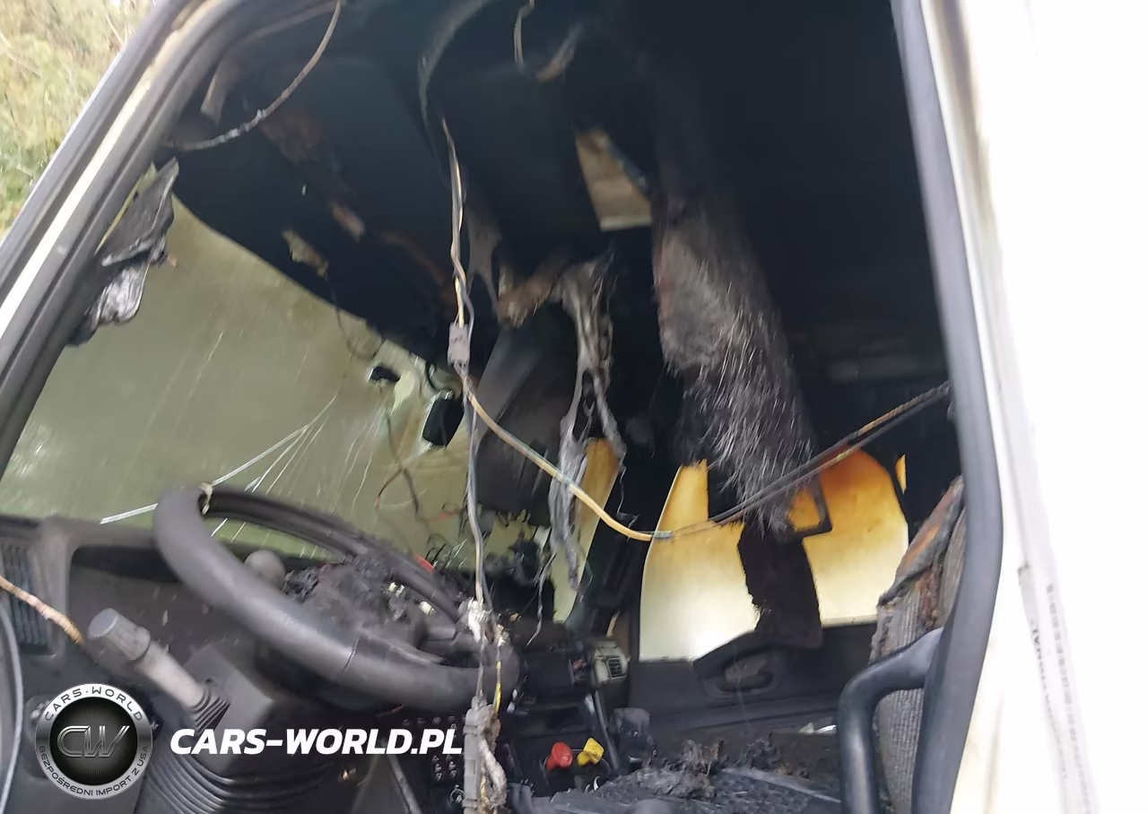 2019 International Lt VIN:3HSDZAPR7KN707793 - 5