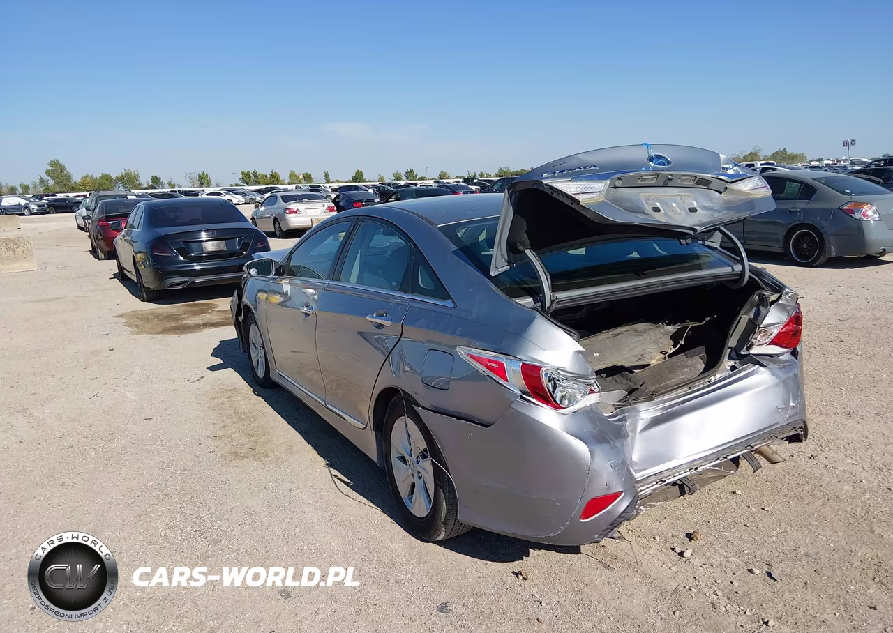 2015 Hyundai Sonata Hybrid VIN:KMHEC4A4XFA124622 - 3
