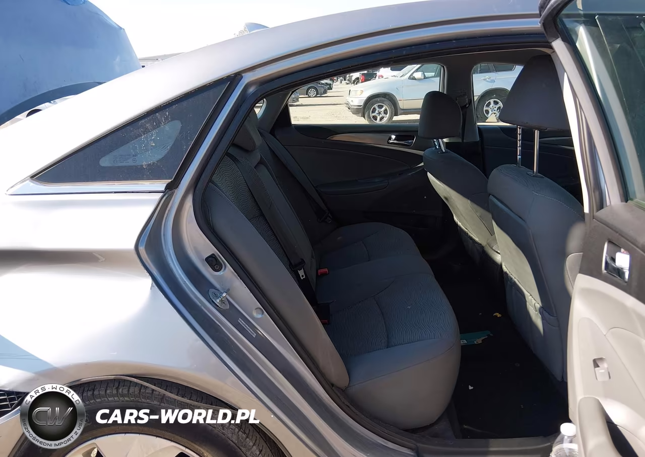 2015 Hyundai Sonata Hybrid VIN:KMHEC4A4XFA124622 - 8