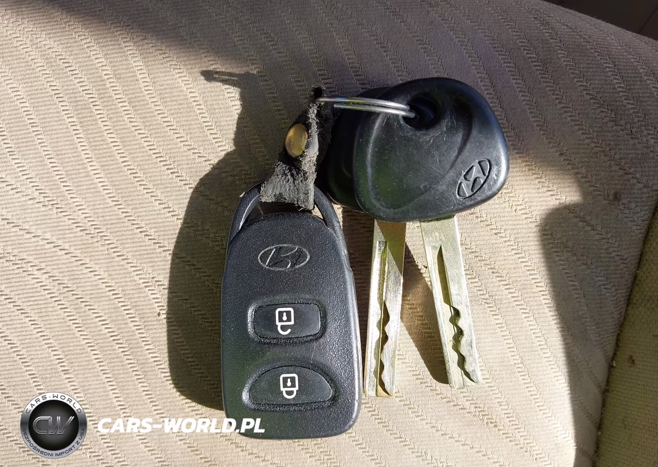 2012 Hyundai Accent Gls VIN:KMHCU4AE5CU035922 - 11