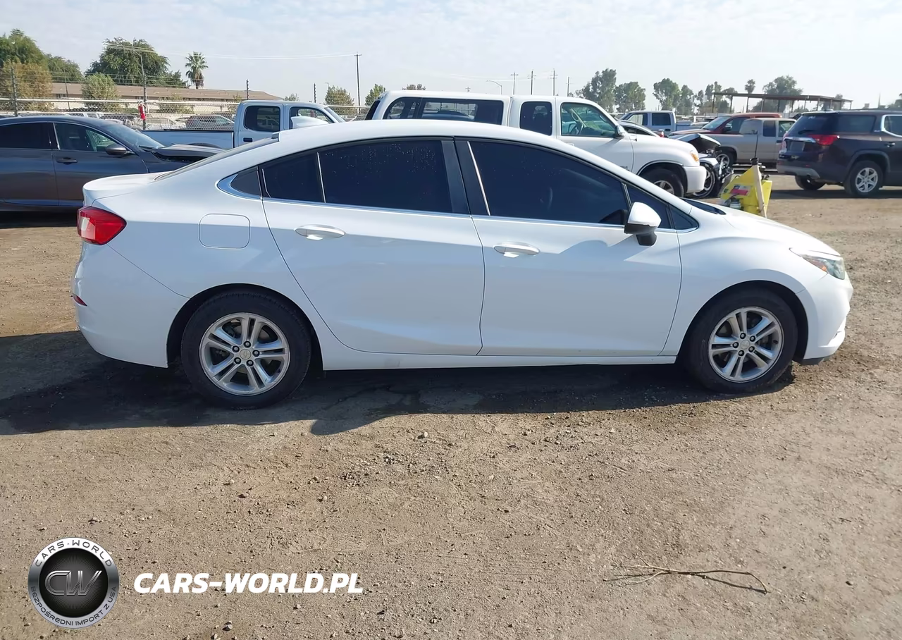 2018 Chevrolet Cruze Lt Auto VIN:1G1BE5SM8J7177808 - 13