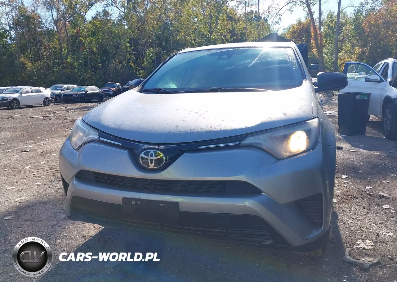2018 Toyota Rav4 Le VIN:2T3ZFREVXJW516720 - 13