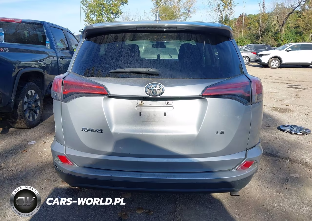 2018 Toyota Rav4 Le VIN:2T3ZFREVXJW516720 - 17