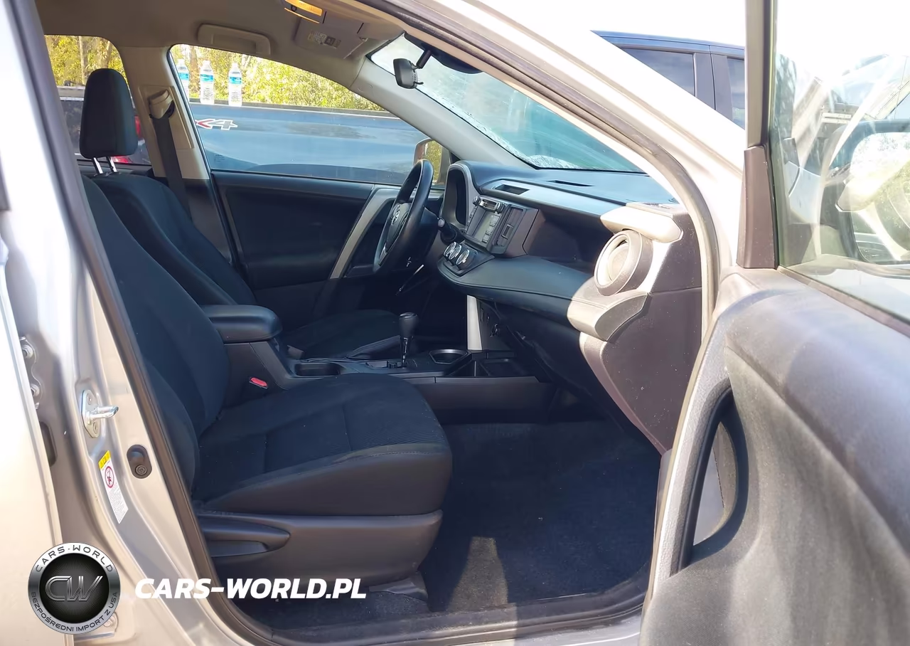 2018 Toyota Rav4 Le VIN:2T3ZFREVXJW516720 - 5