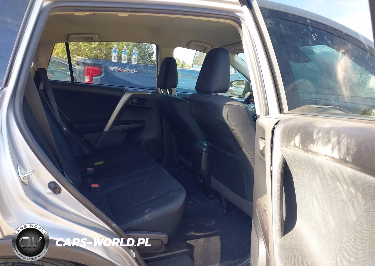2018 Toyota Rav4 Le VIN:2T3ZFREVXJW516720 - 8