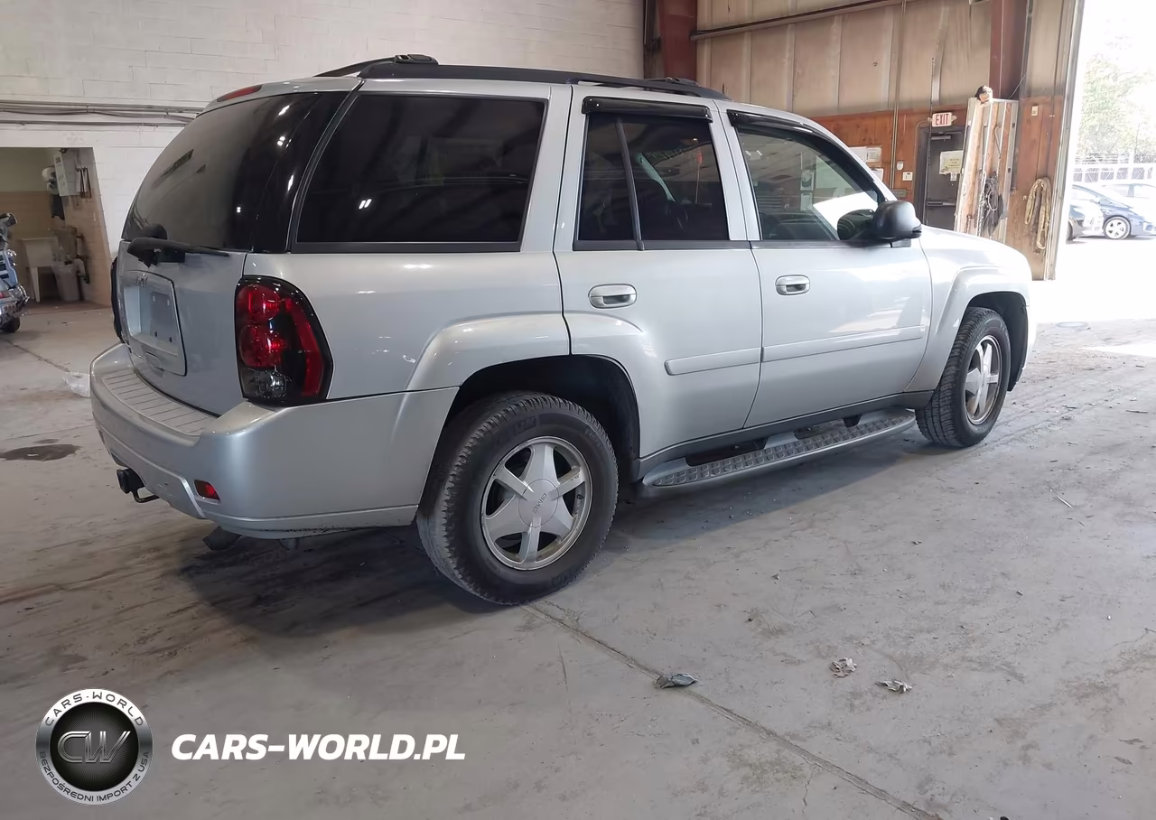 2008 Chevrolet Trailblazer Lt VIN:1GNDT13S882148318 - 4