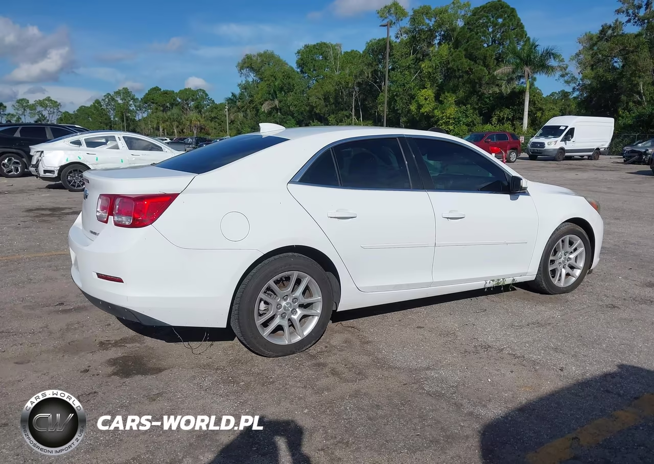 2015 Chevrolet Malibu 1Lt VIN:1G11C5SL8FF266297 - 4
