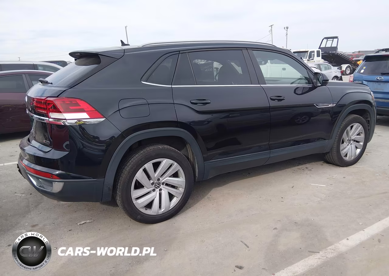 2020 Volkswagen Atlas Cross Sport 3.6L V6 Se W-Technology-3.6L V6 Se W-Technology R-Line VIN:1V26E2CA0LC212104 - 4