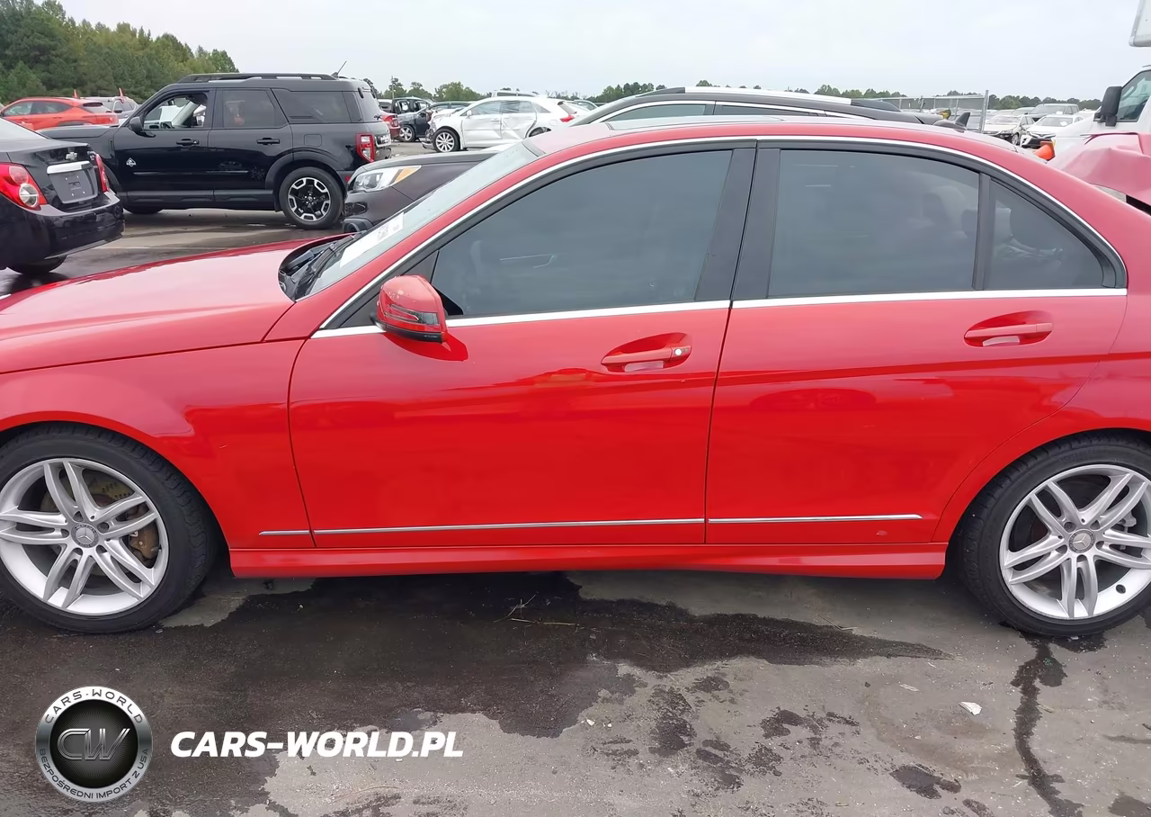 2014 Mercedes-Benz C 300 Sport 4Matic VIN:WDDGF8AB0ER307771 - 14