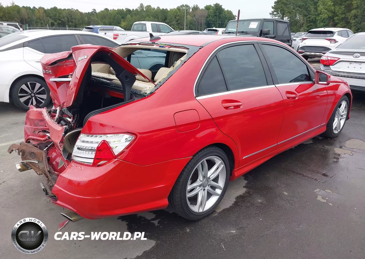 2014 Mercedes-Benz C 300 Sport 4Matic VIN:WDDGF8AB0ER307771 - 4