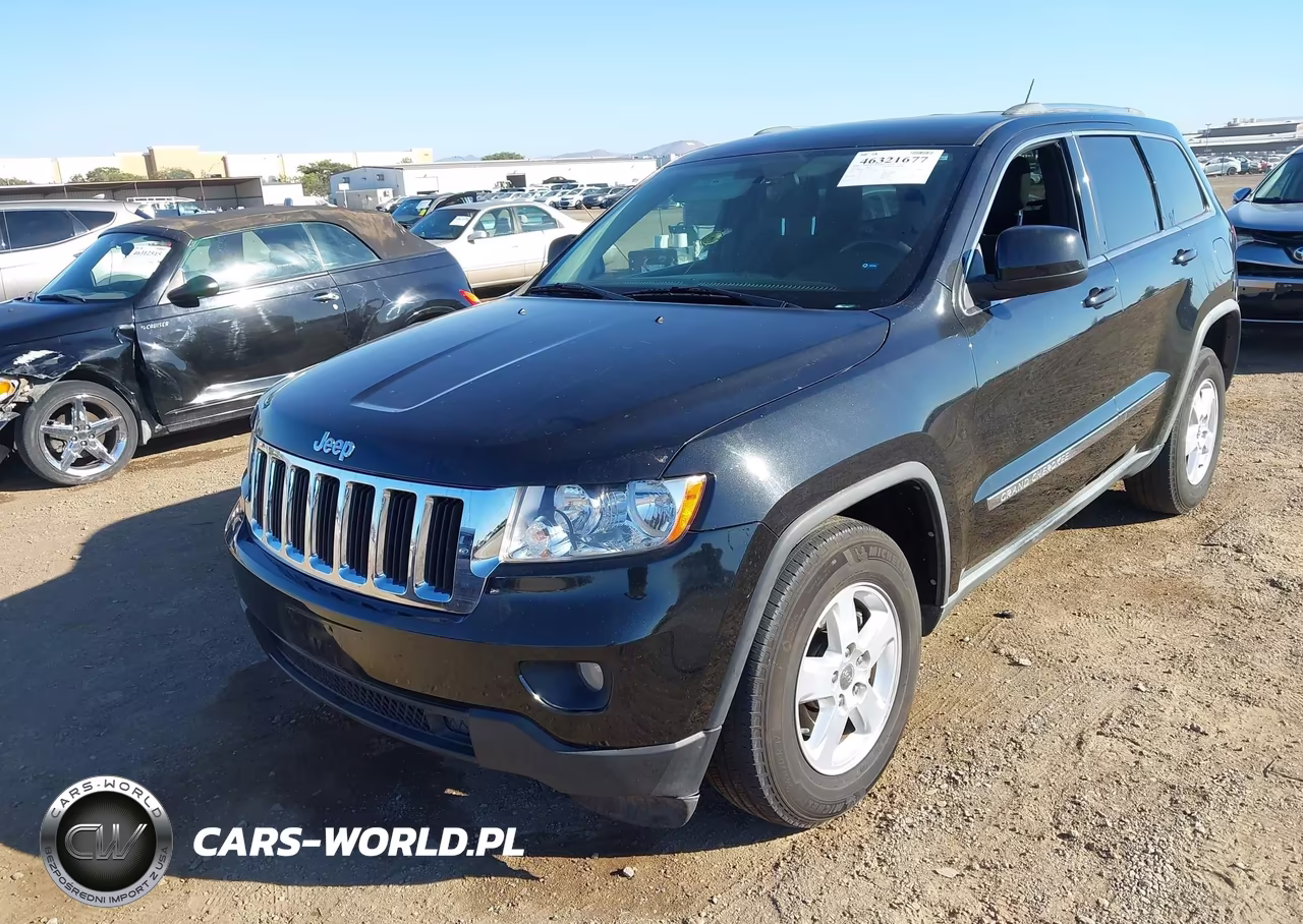 2012 Jeep Grand Cherokee Laredo VIN:1C4RJEAGXCC360327 - 6