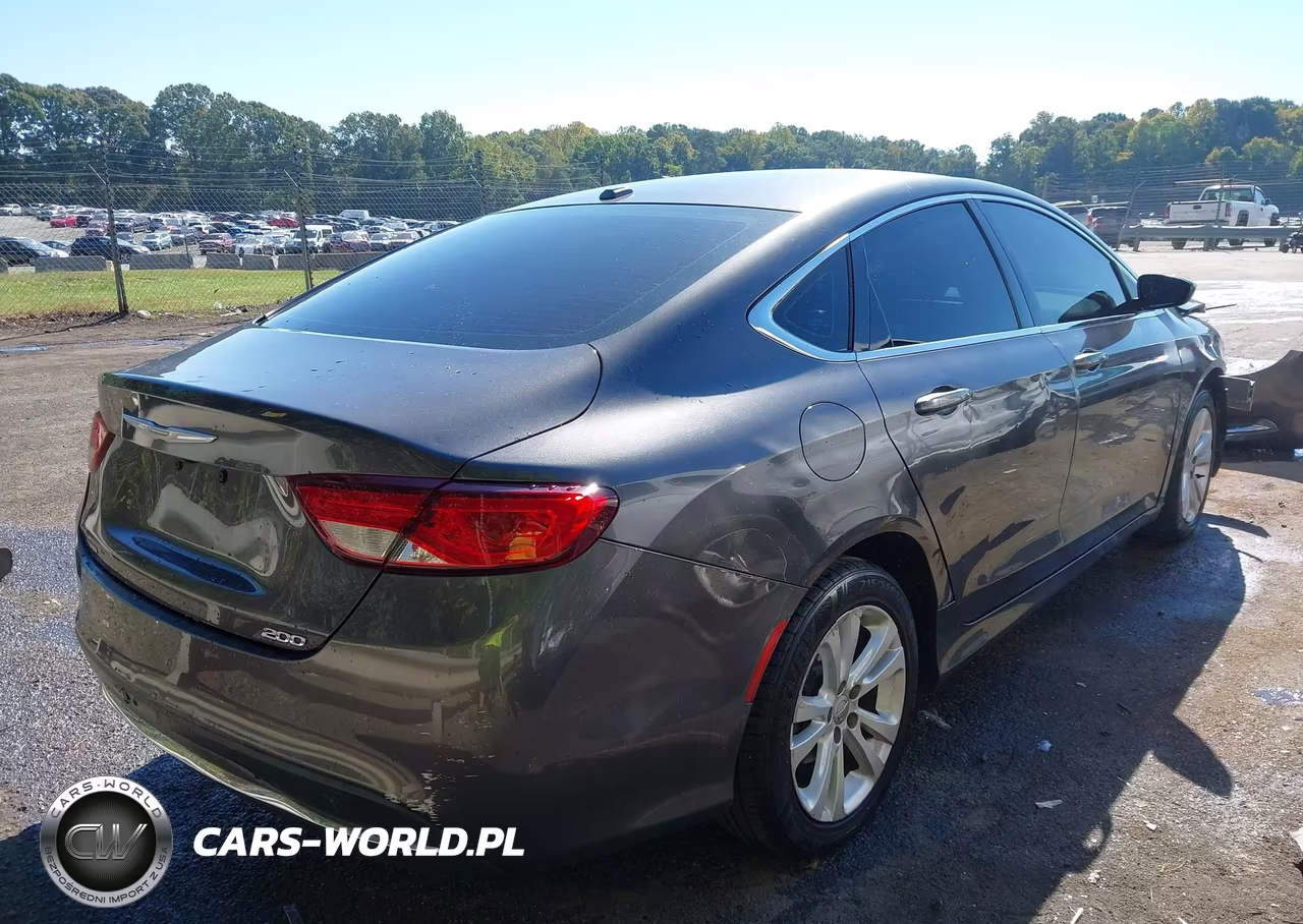 2016 Chrysler 200 Limited VIN:1C3CCCAB7GN154440 - 4