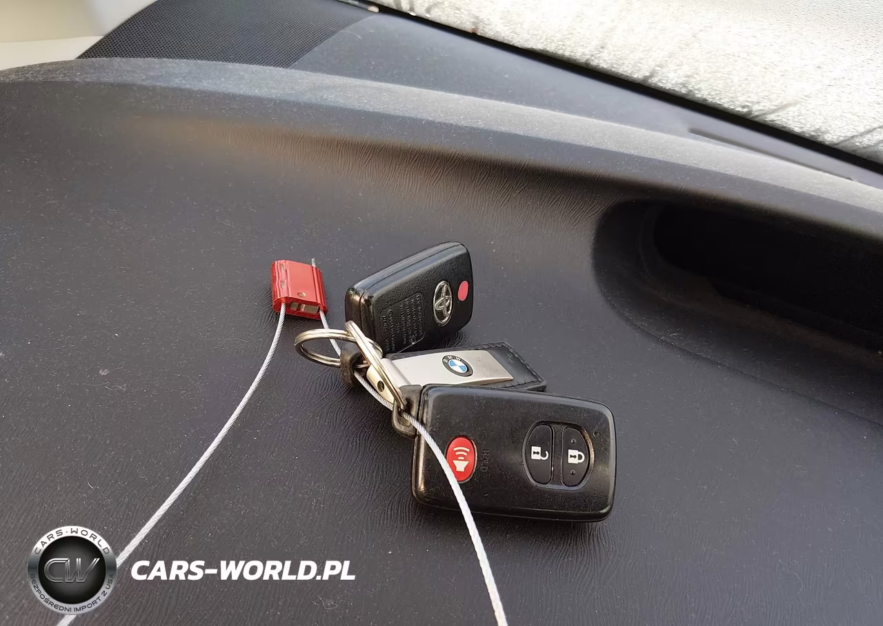 2012 Toyota Prius Two VIN:JTDKN3DU9C5396882 - 11
