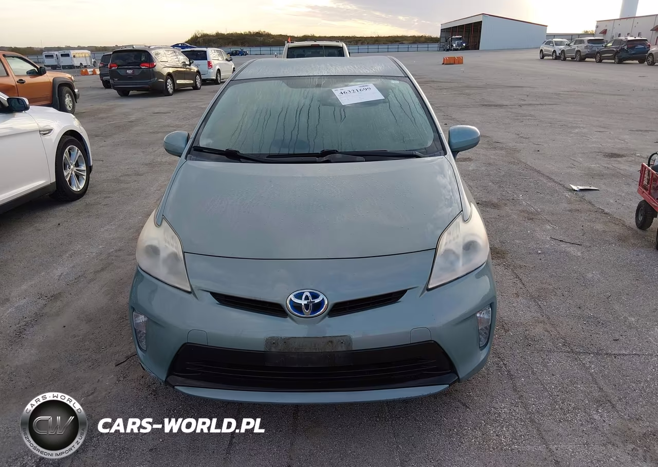 2012 Toyota Prius Two VIN:JTDKN3DU9C5396882 - 13