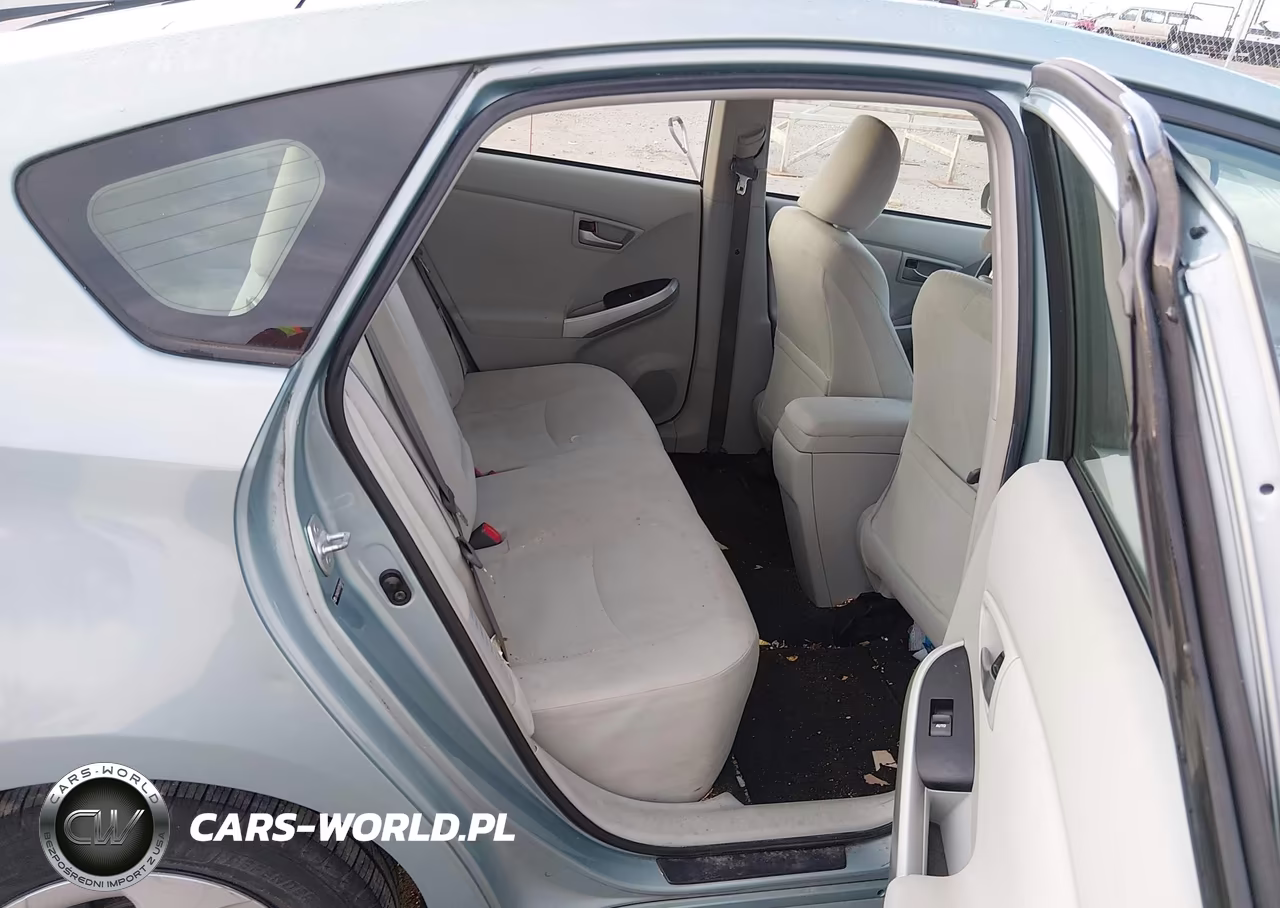 2012 Toyota Prius Two VIN:JTDKN3DU9C5396882 - 8