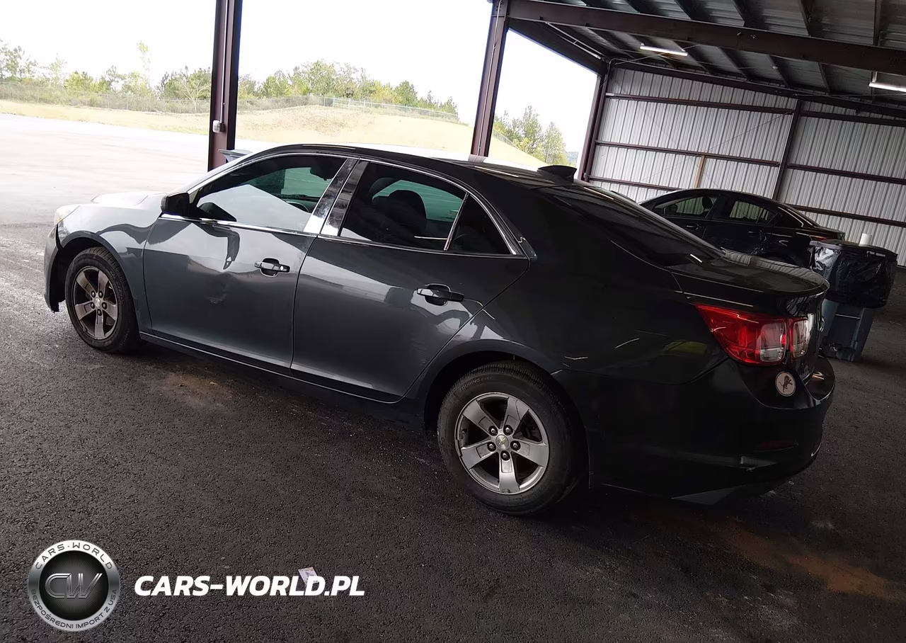 2015 Chevrolet Malibu 1Lt VIN:1G11C5SL7FF233890 - 3