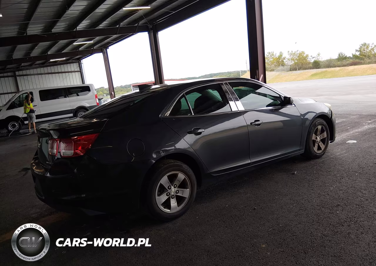 2015 Chevrolet Malibu 1Lt VIN:1G11C5SL7FF233890 - 4