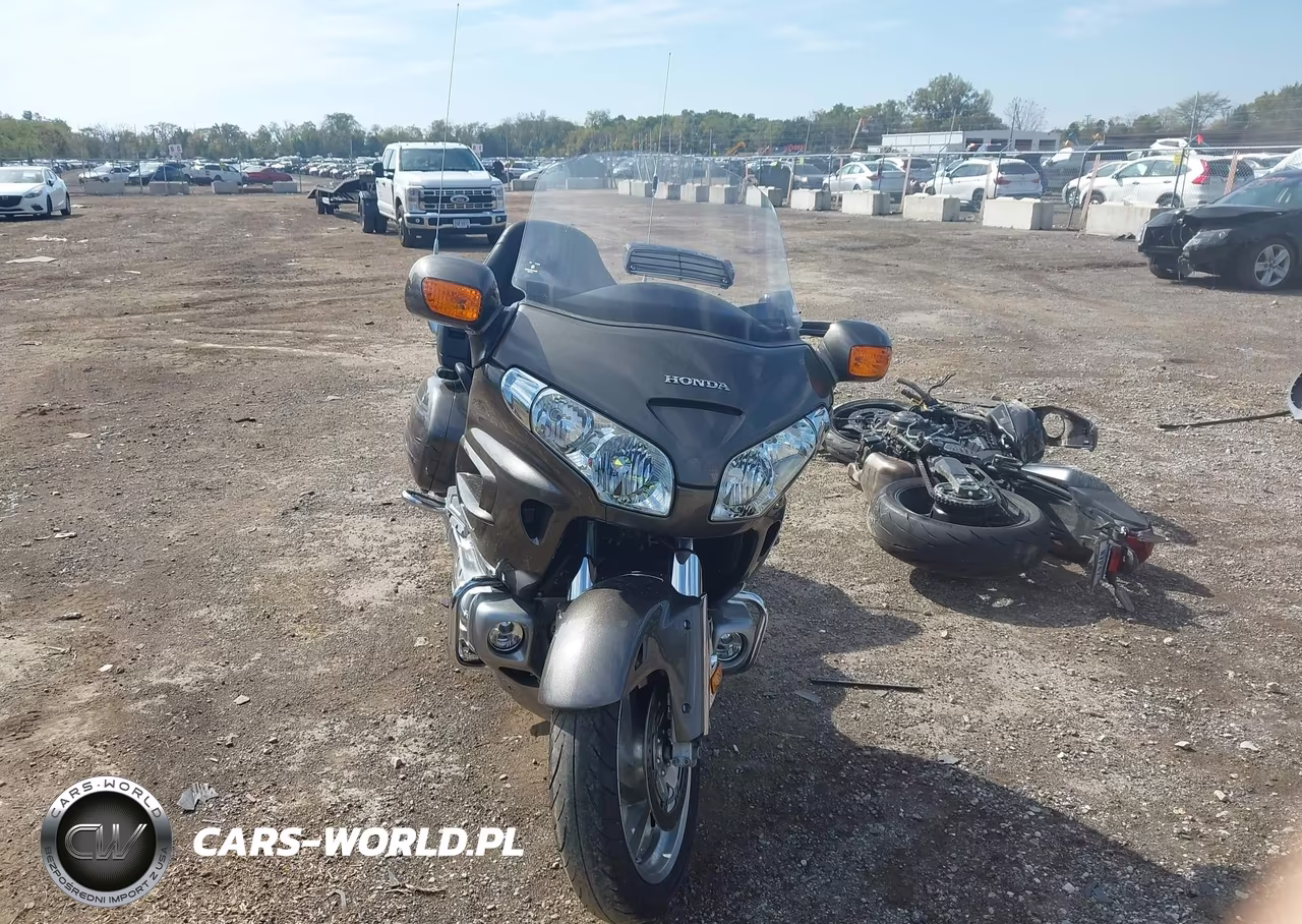 2010 Honda Gl1800 VIN:1HFSC47GXAA900058 - 5