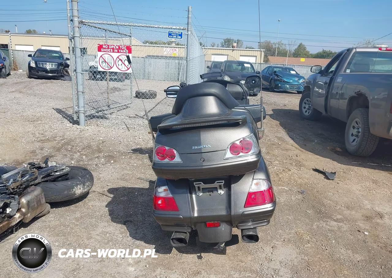 2010 Honda Gl1800 VIN:1HFSC47GXAA900058 - 6