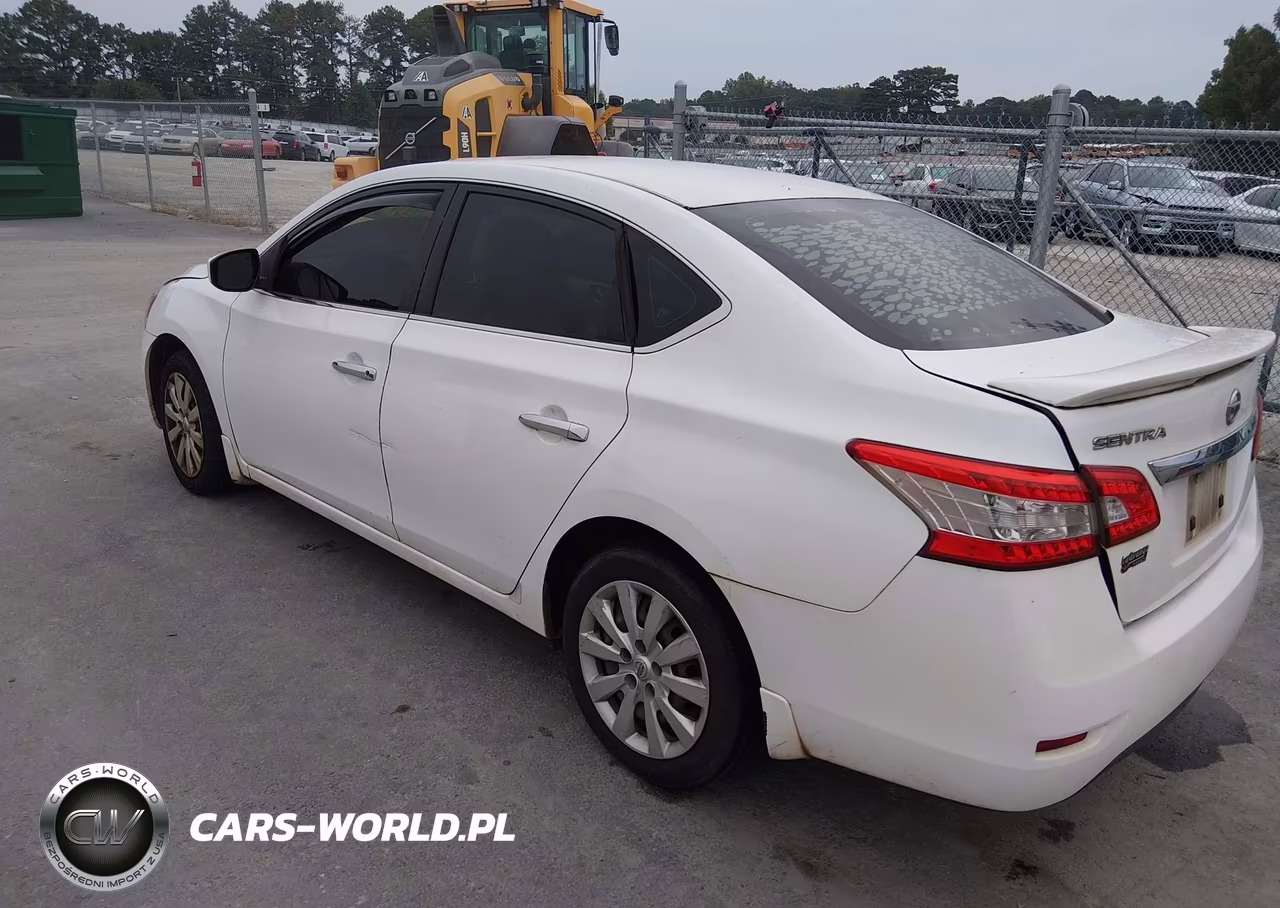 2015 Nissan Sentra S VIN:3N1AB7AP1FY257866 - 3