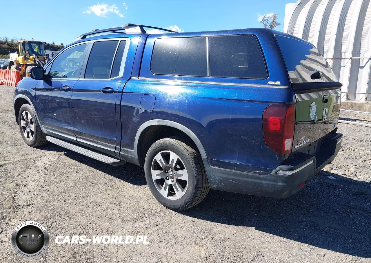2017 Honda Ridgeline Rtl VIN:5FPYK3F57HB013639 - 3
