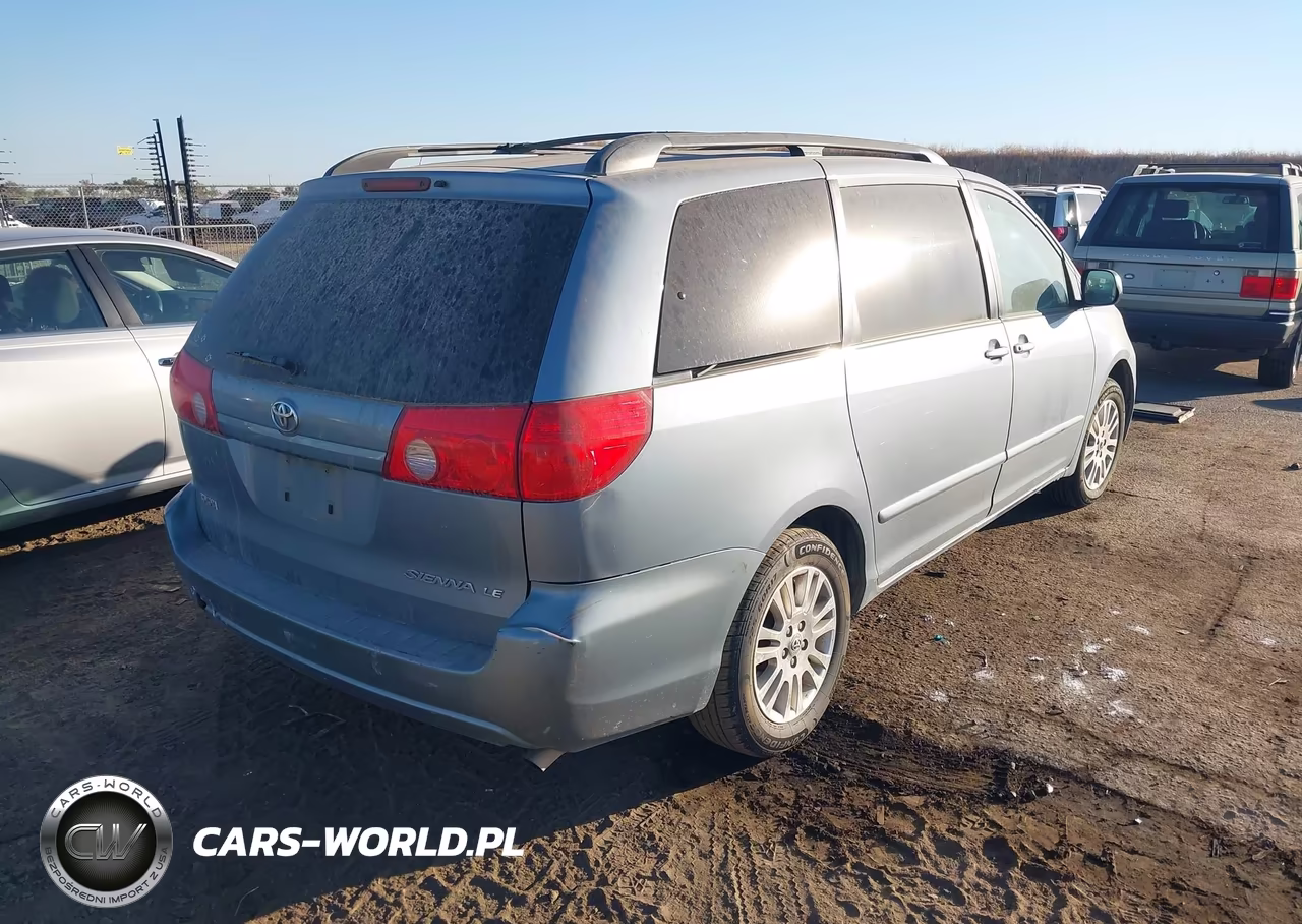 2010 Toyota Sienna Le VIN:5TDKK4CC6AS322849 - 4